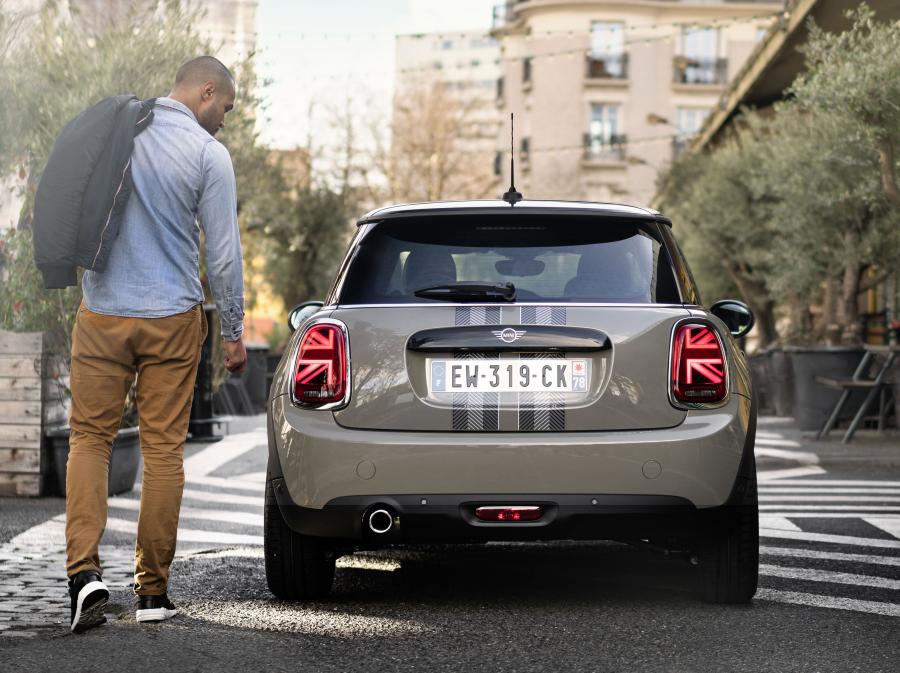  Mini Cooper Heddon Street (F56) 2018 года  (фото 2 из 7)
